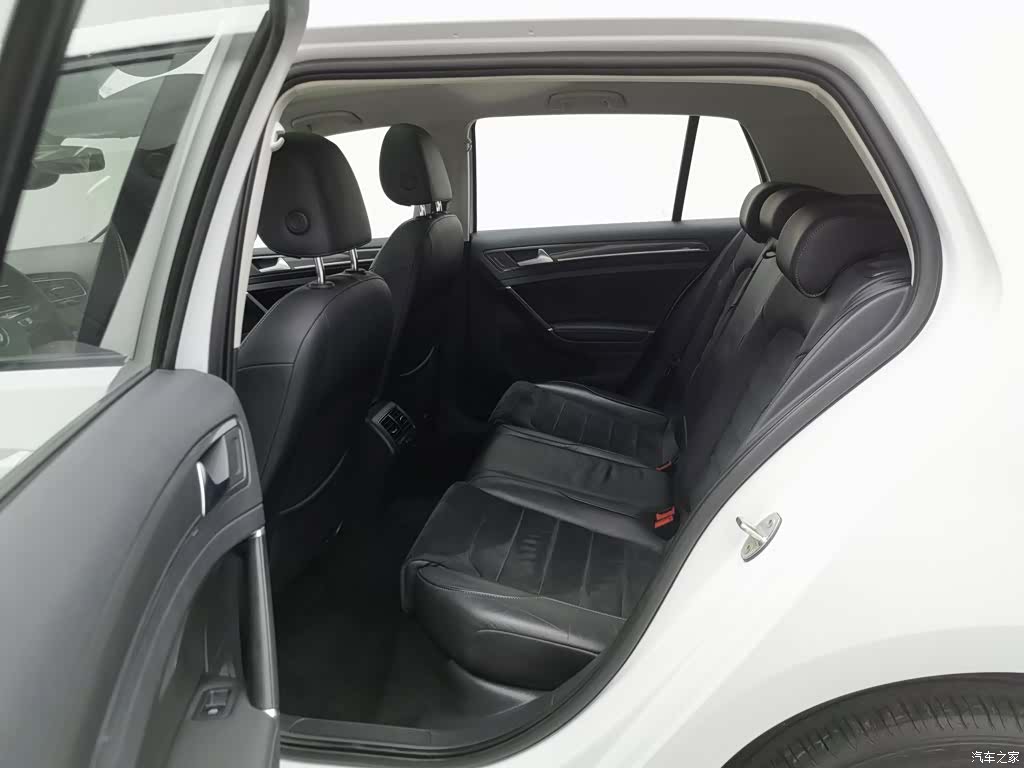 Volkswagen Golf, 2018 15