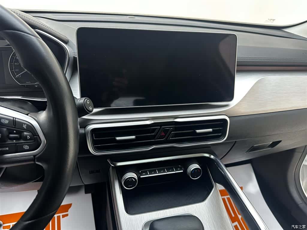 Geely Coolray, 2021 11
