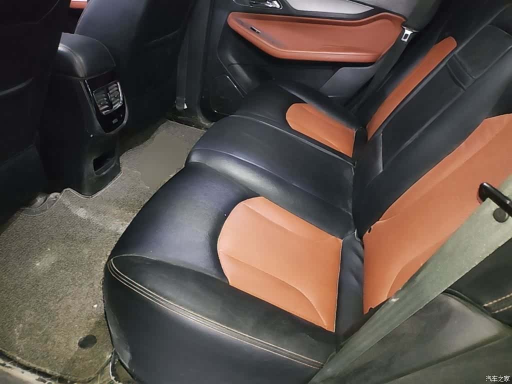 Wuling 560, 2015 17