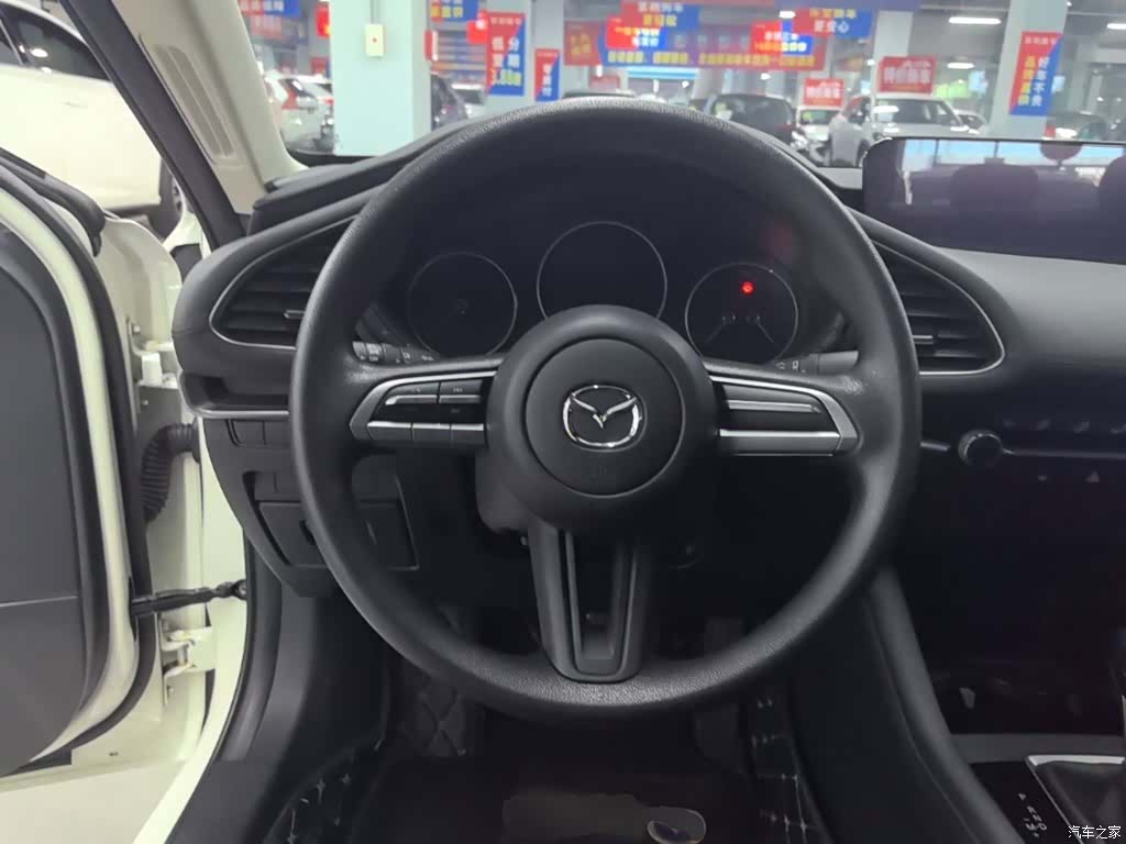 Mazda Mazda3, 2024 11