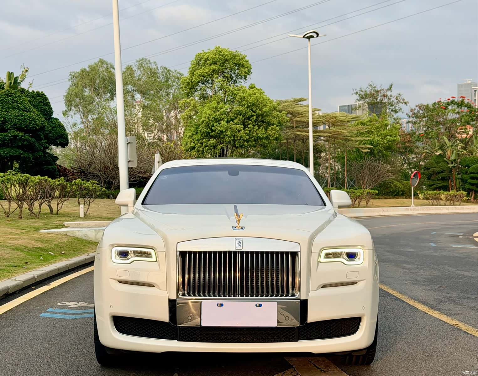 Rolls-Royce Ghost, 2017 2
