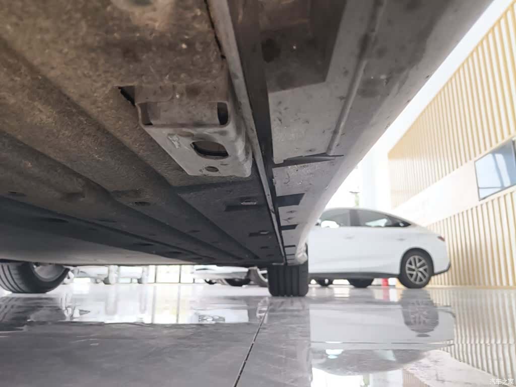 BYD Han, 2025 22