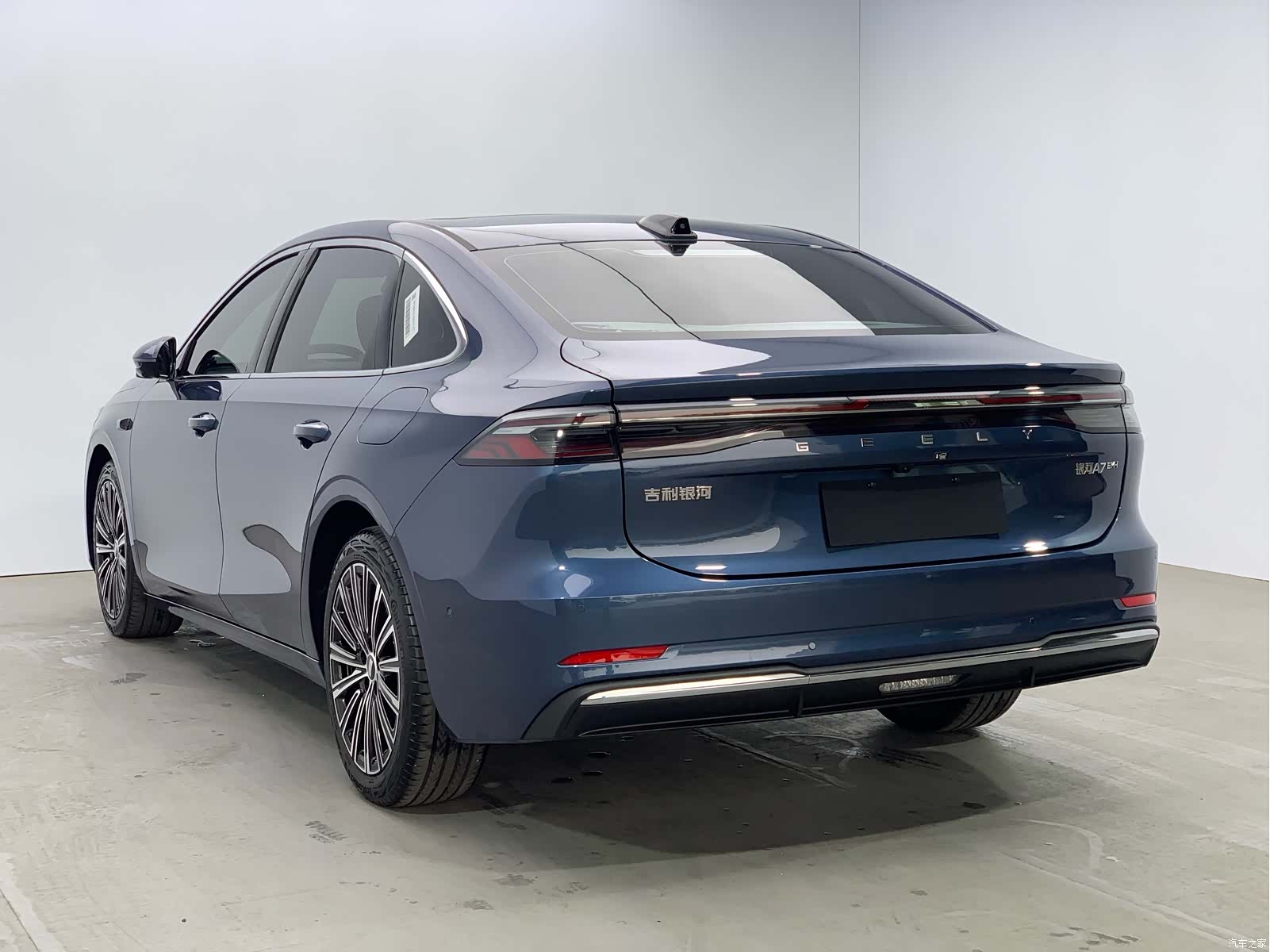 Geely A7, 2025 все фото
