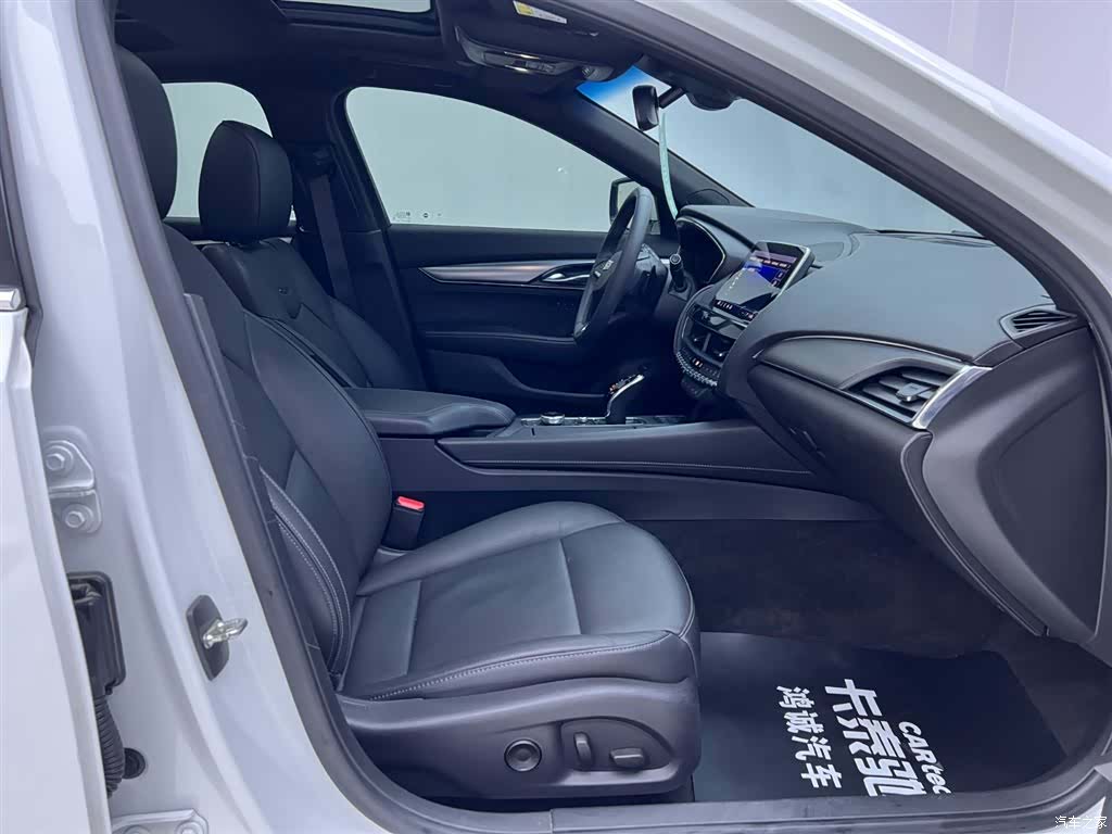 Cadillac CT5, 2022 17