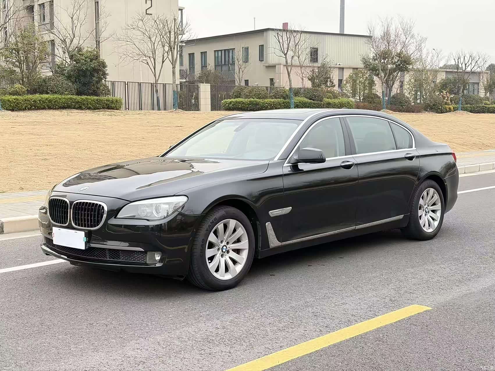 BMW 7 Series, 2011 1