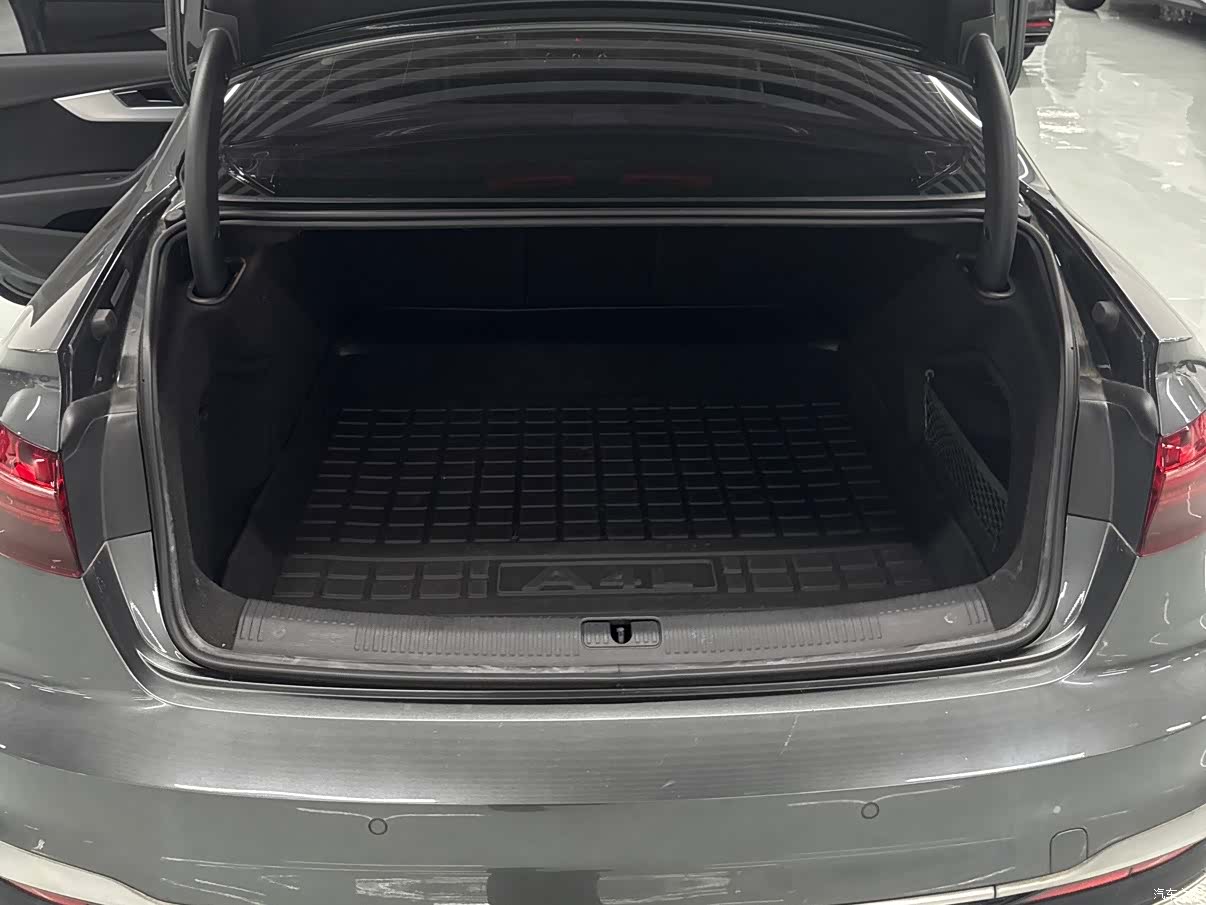Audi A4L, 2020 14