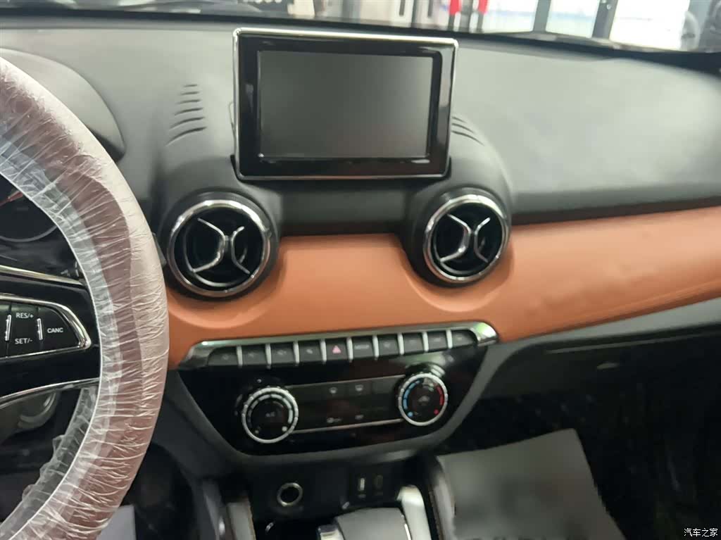 BAIC X35, 2018 все фото