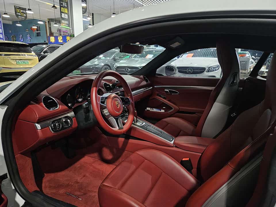 Porsche 718