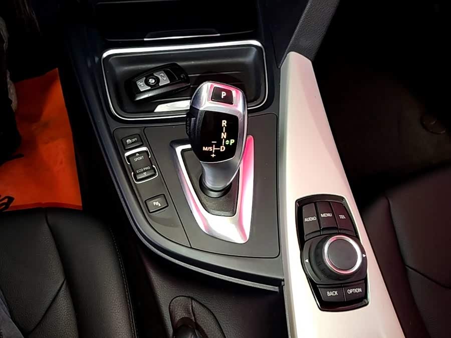 BMW 3 Series 2015, фото 13