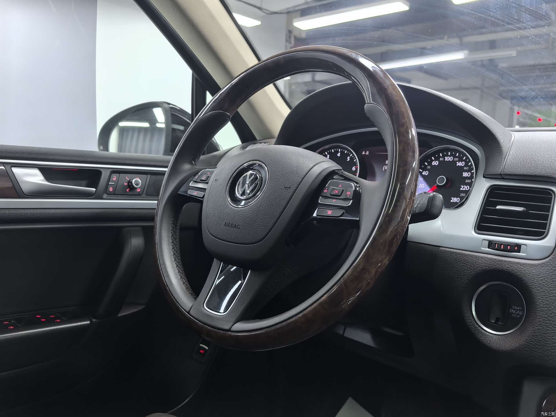 Volkswagen Touareg, 2012 9