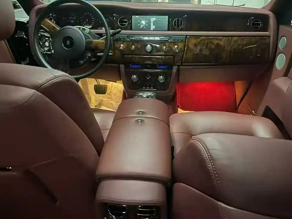 Rolls-Royce Phantom
