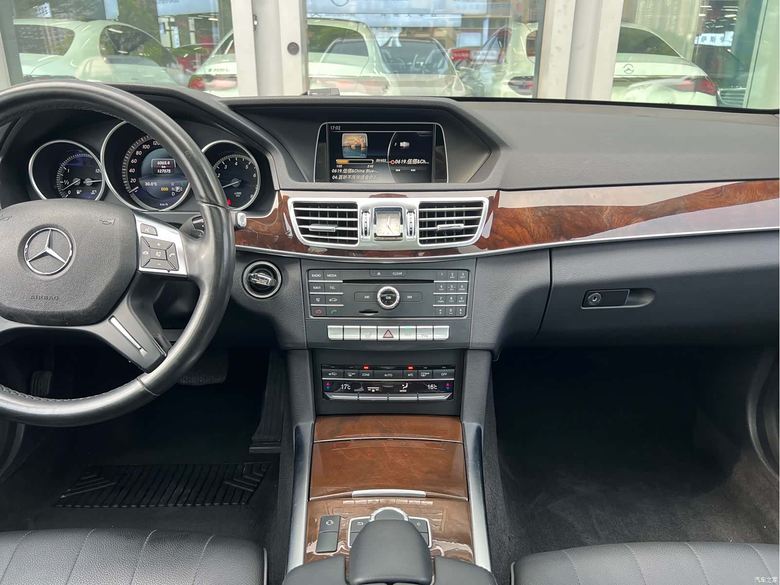 Mercedes-Benz E-Class, 2015 22