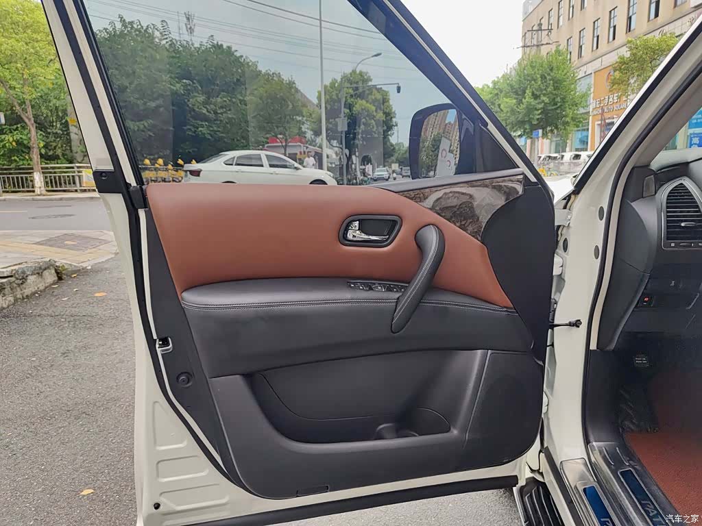 Nissan Patrol, 2020 6