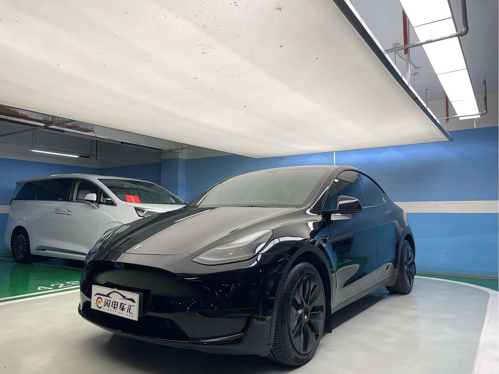 Tesla Model Y, 2022 1