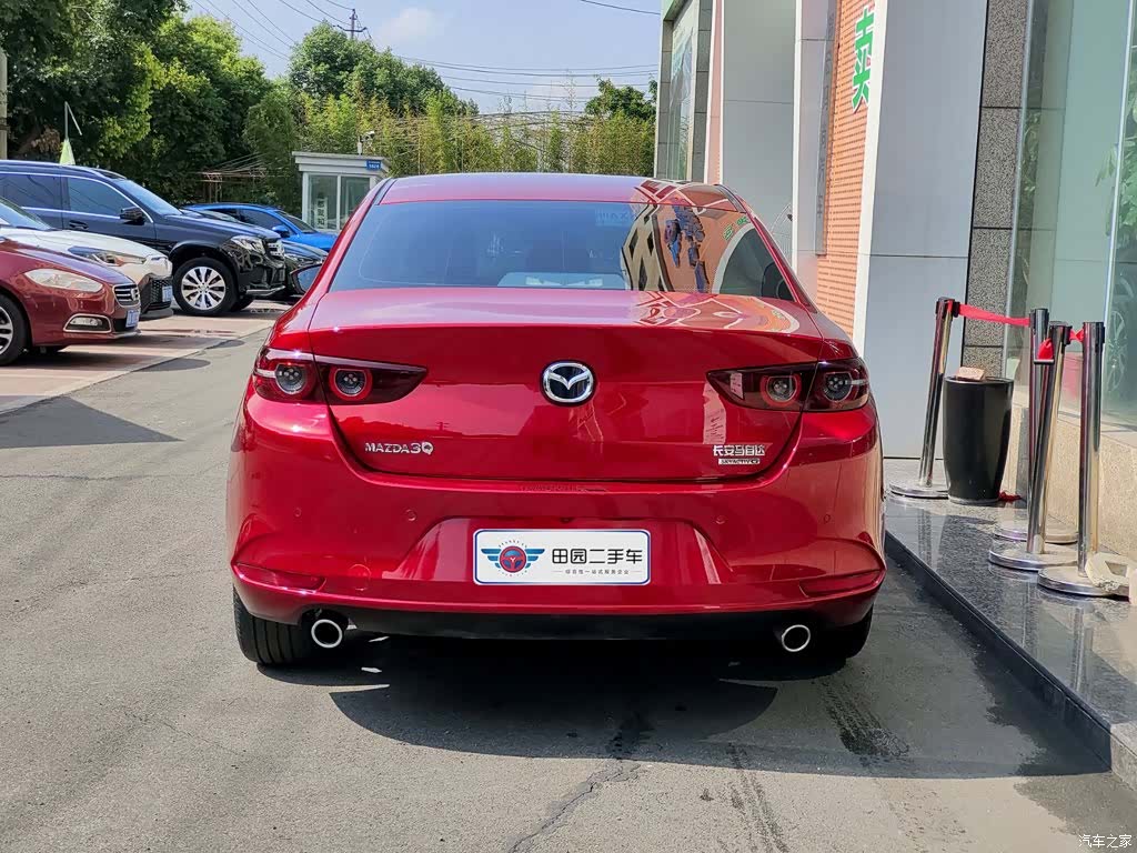 Mazda Mazda3, 2023 все фото