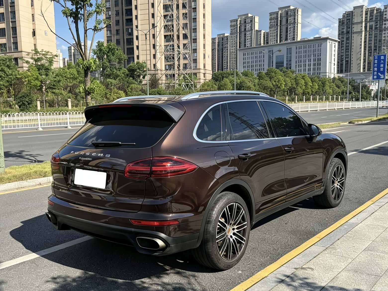 Porsche Cayenne, 2016 7