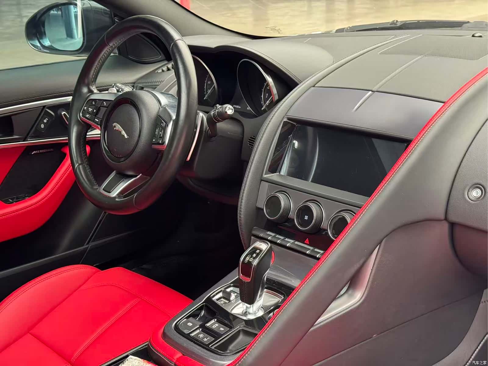 Jaguar F-TYPE, 2018 6