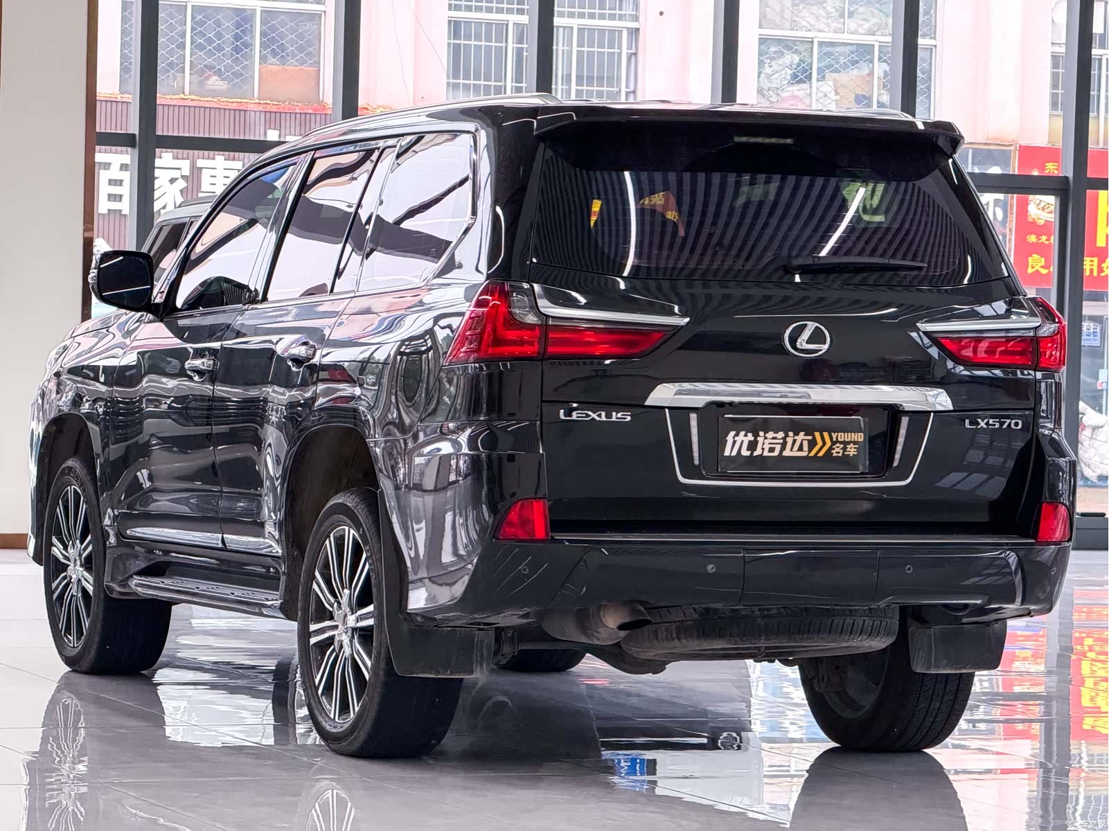 Lexus LX, 2019 все фото