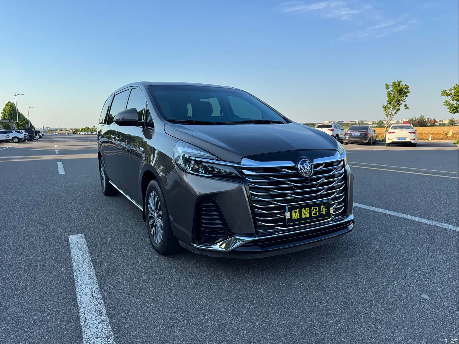 Buick GL8, 2023 3