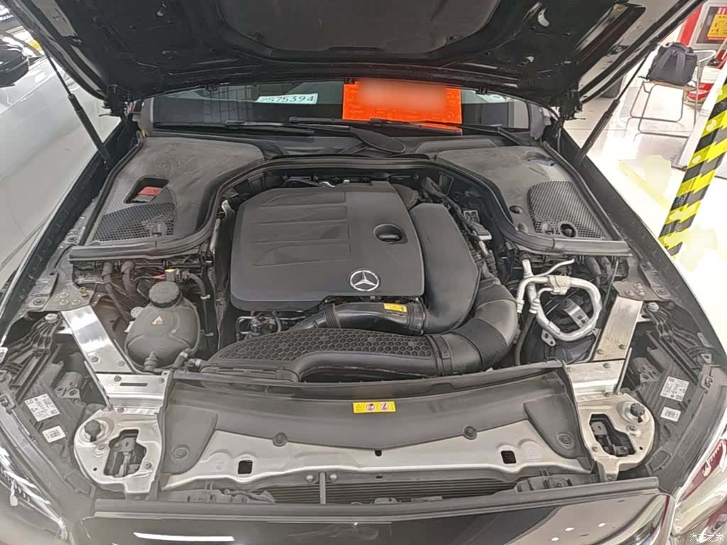 Mercedes-Benz E-Class, 2024 20