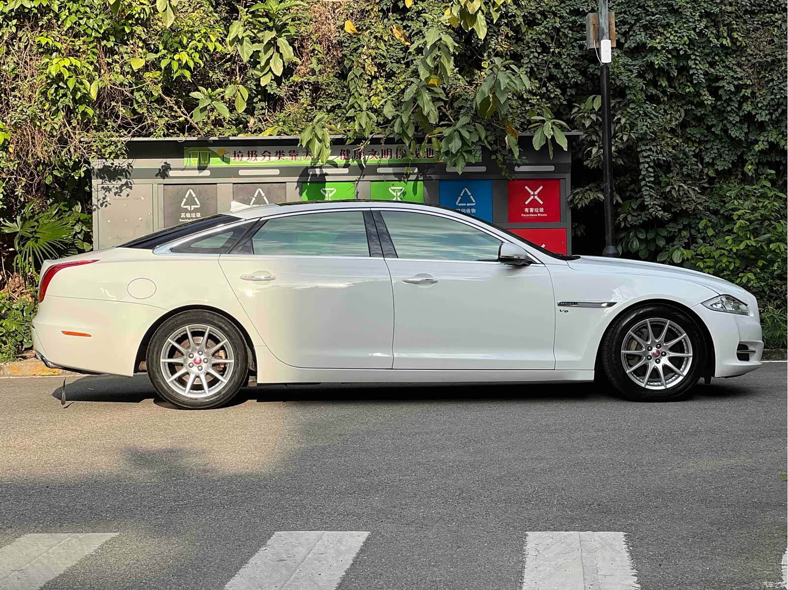 Jaguar XJ, 2015 17
