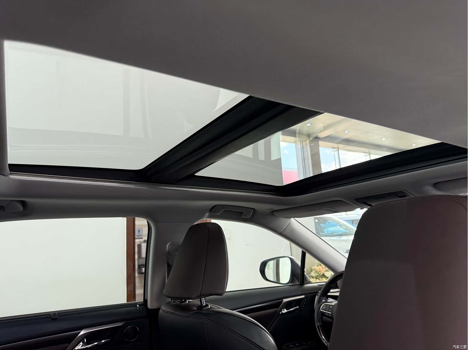 Lexus RX, 2019 11