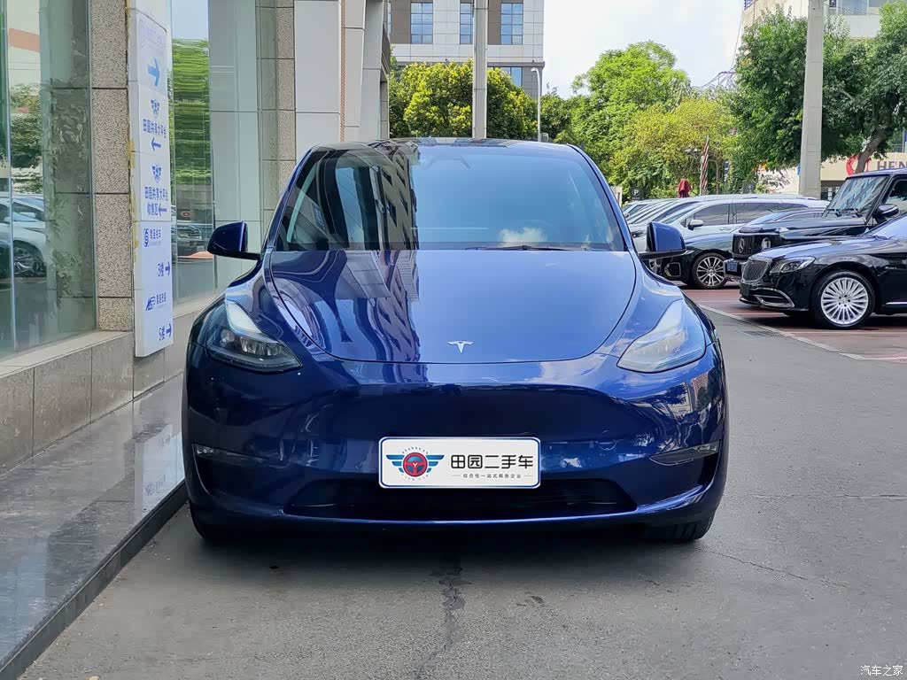 Tesla Model Y, 2021 2