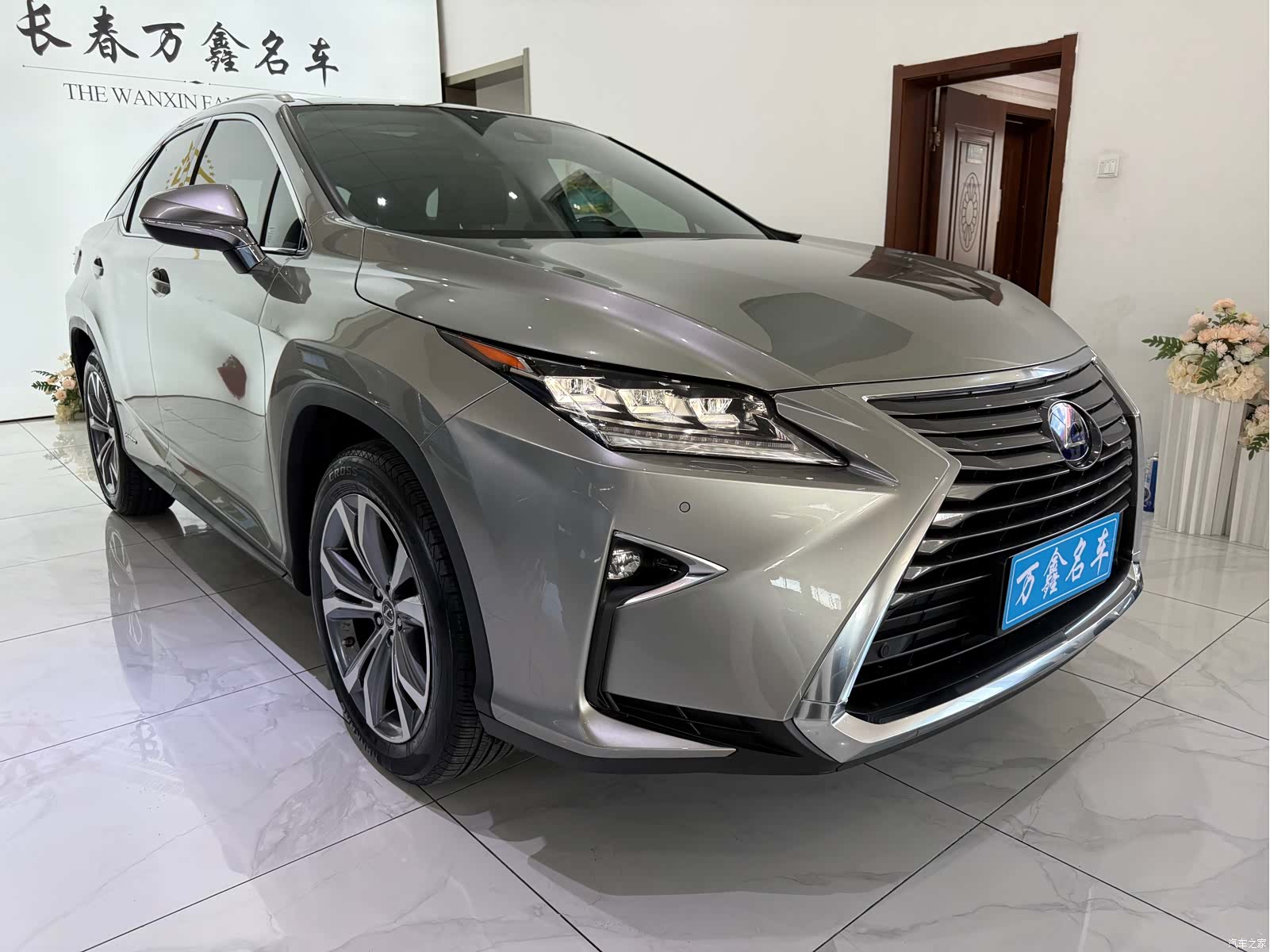 Lexus RX, 2019 3