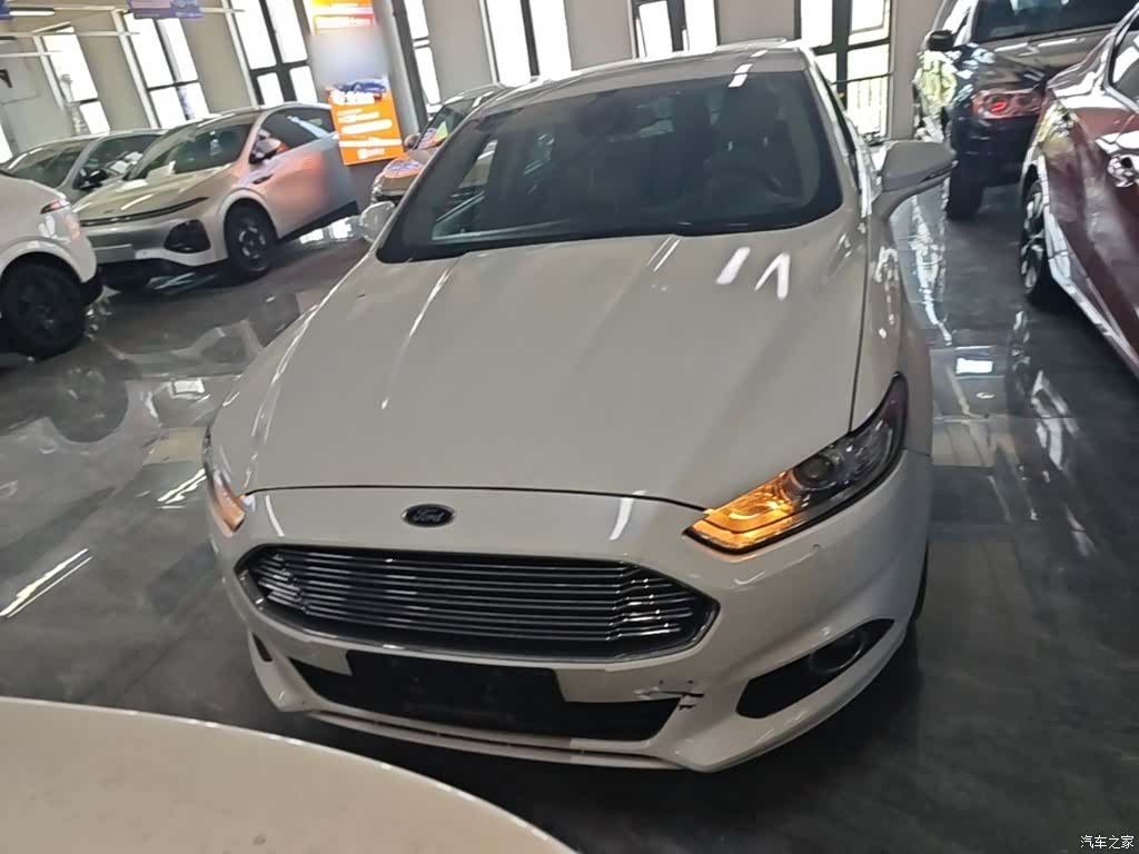 Ford Mondeo, 2014 3