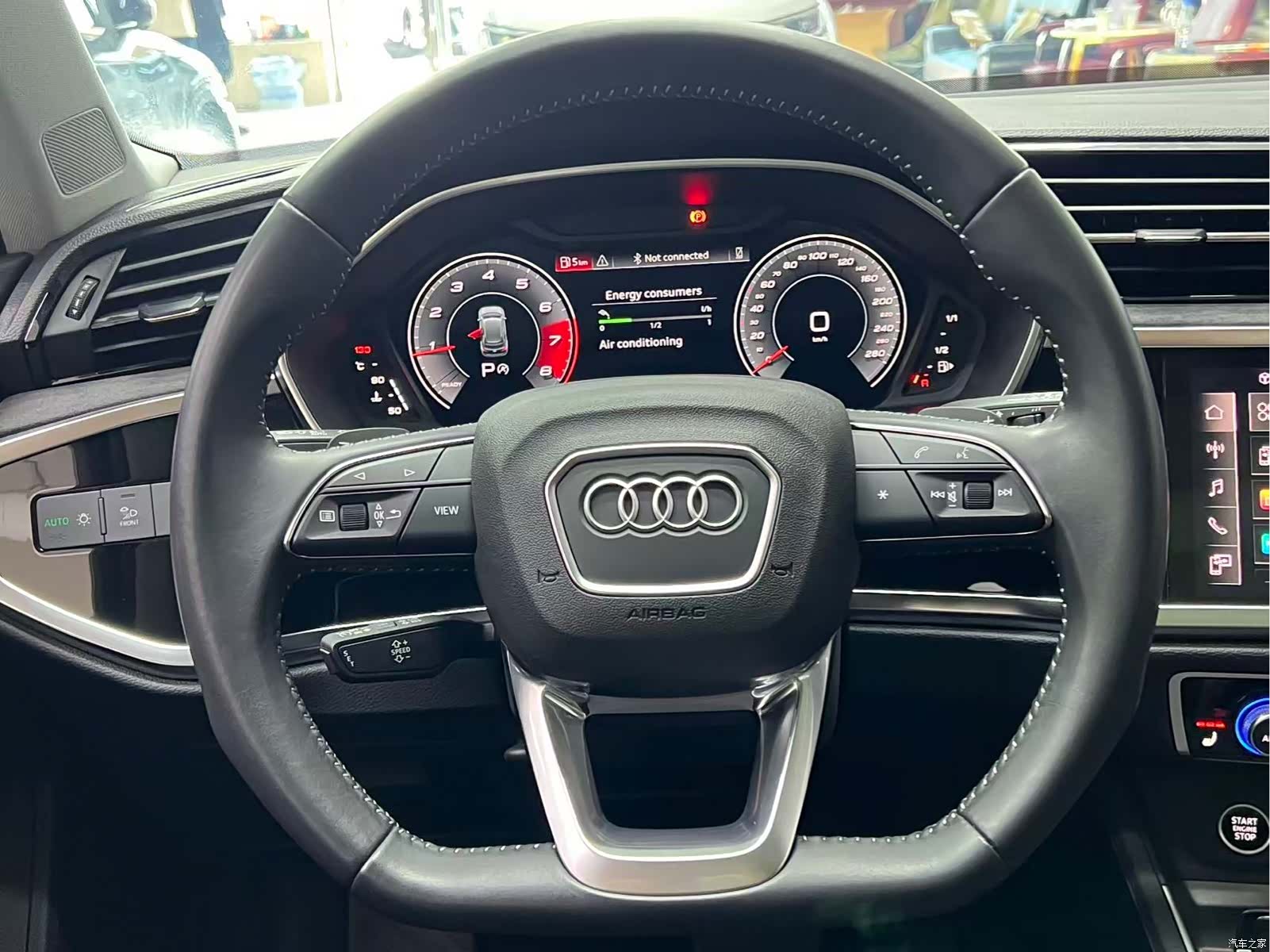 Audi Q3, 2022 10