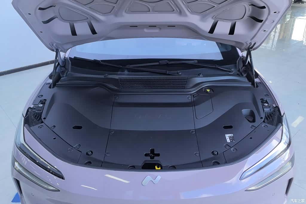 NIO L60, 2025 10