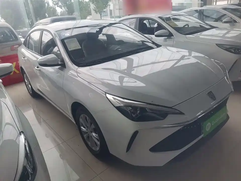 Roewe i5