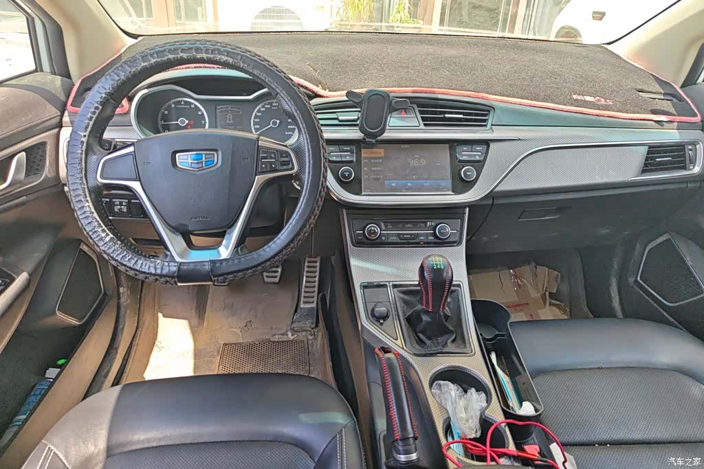 Geely Emgrand, 2017 12