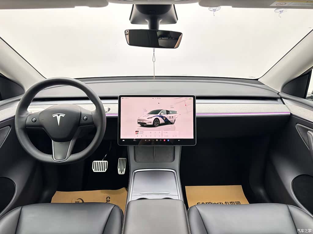 Tesla Model Y, 2024 10