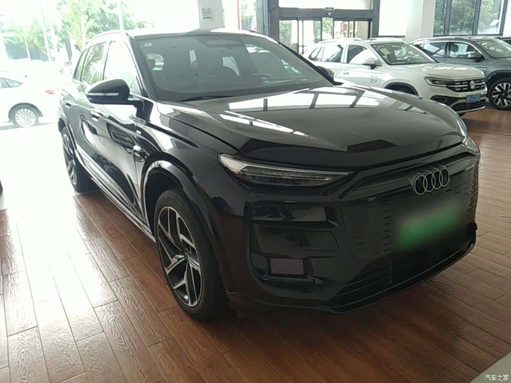 Audi e-tron, 2025 4