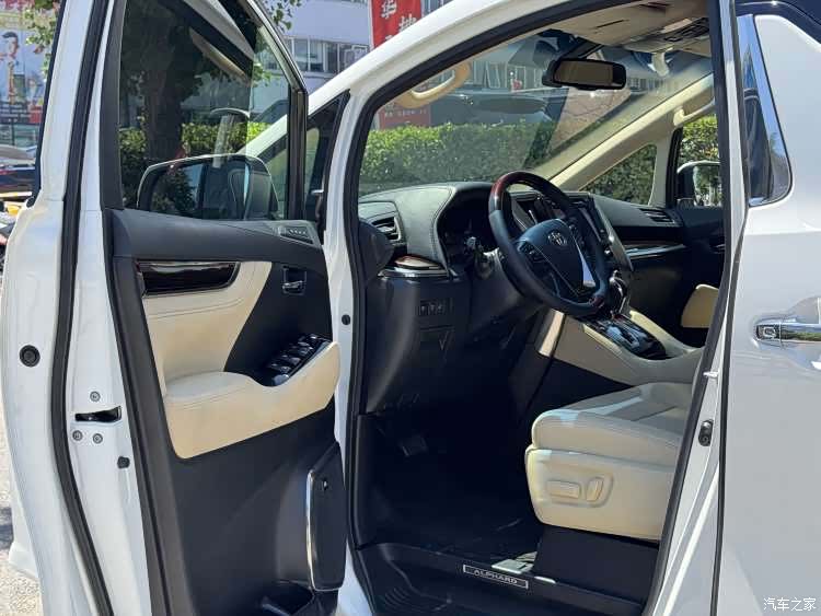 Toyota Alphard, 2015 все фото