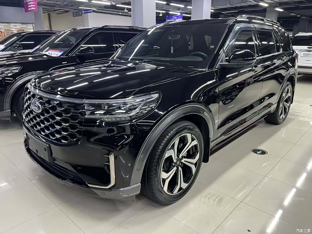 Ford Explorer, 2023 1