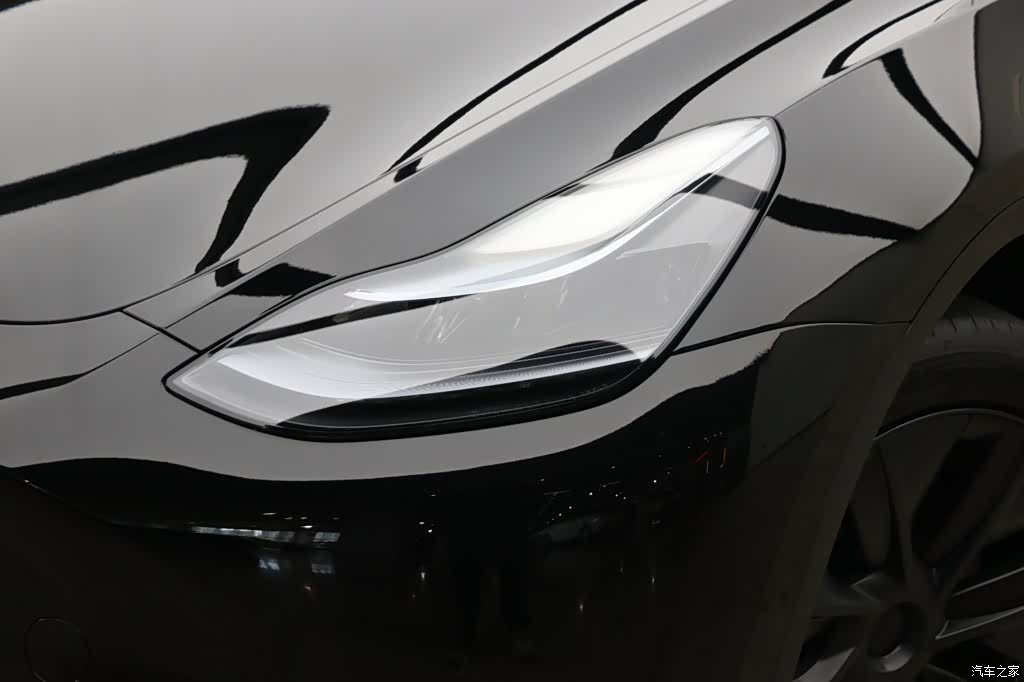 Tesla Model Y, 2024 24