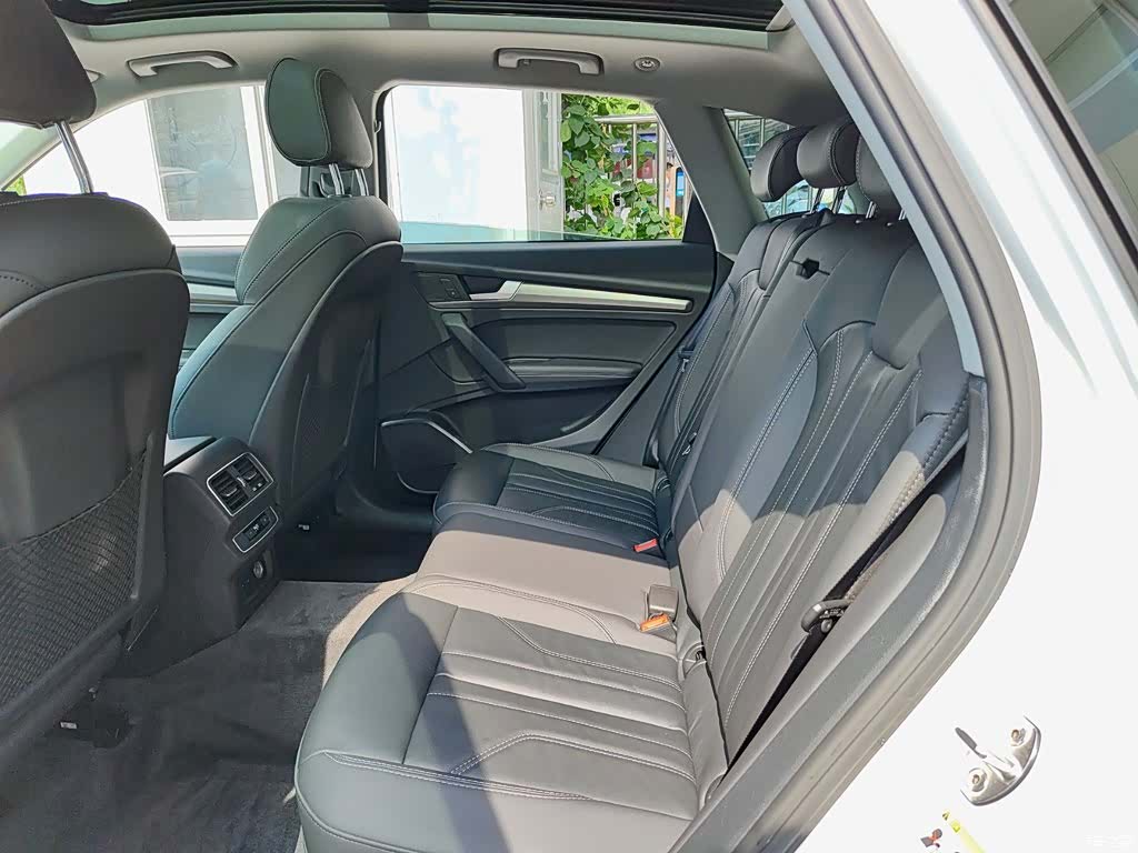 Audi Q5L, 2022 8