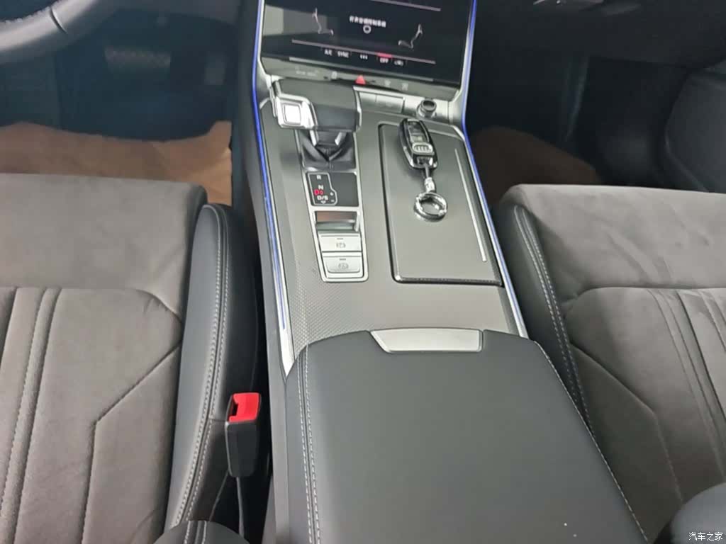 Audi A6L, 2024 14