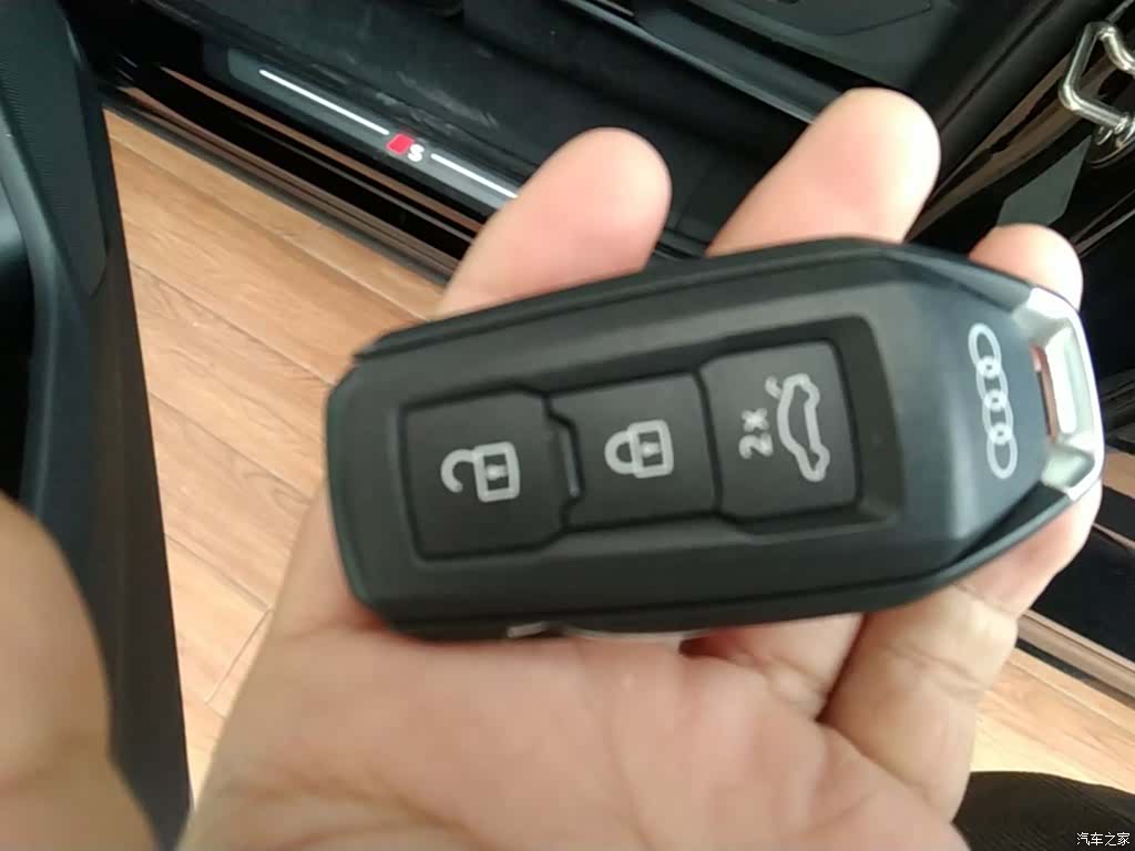 Audi e-tron, 2025 9