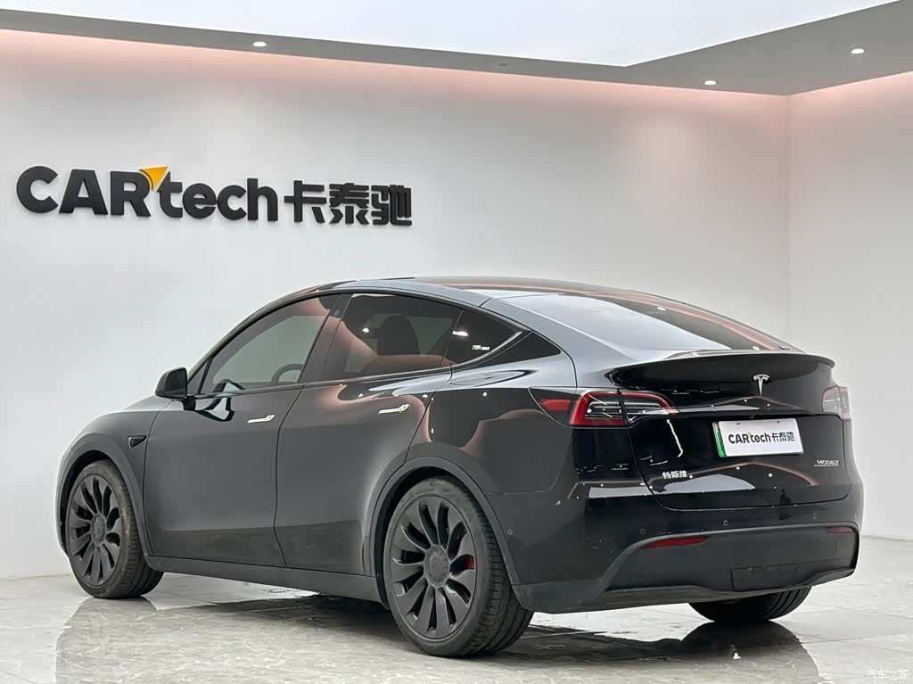 Tesla Model Y, 2023 3