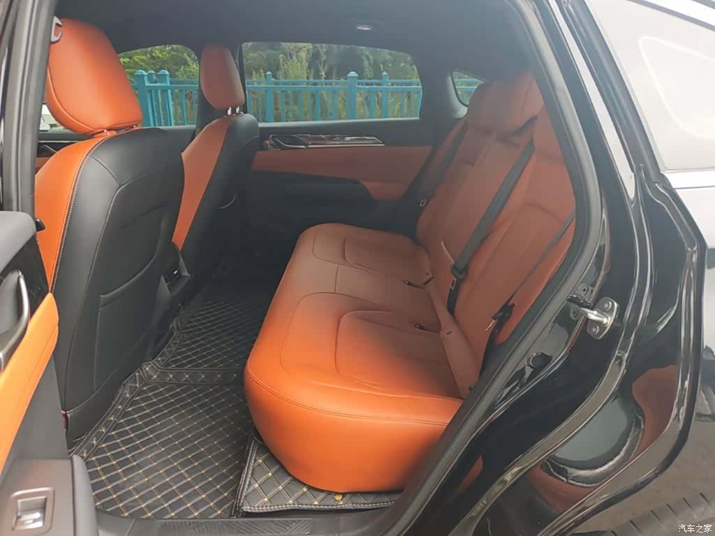 Wuling Starlight, 2025 13