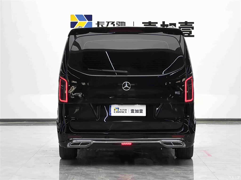Mercedes-Benz 7, 2024 19