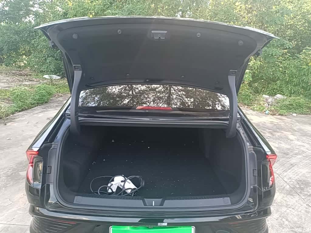 Wuling Starlight, 2024 19