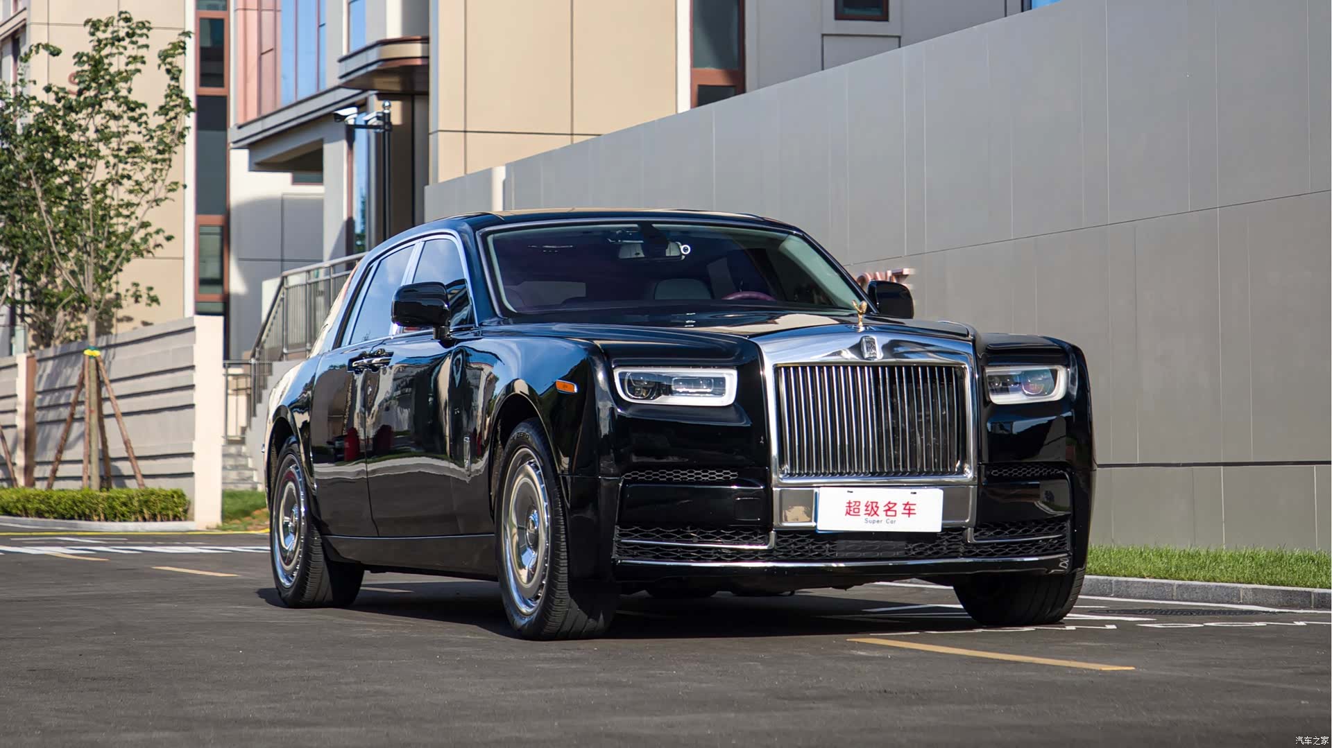 Rolls-Royce Phantom, 2007 3