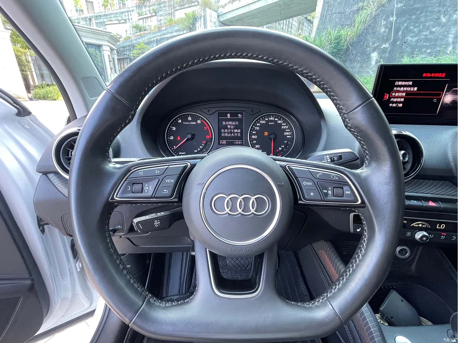 Audi Q2L, 2022 11