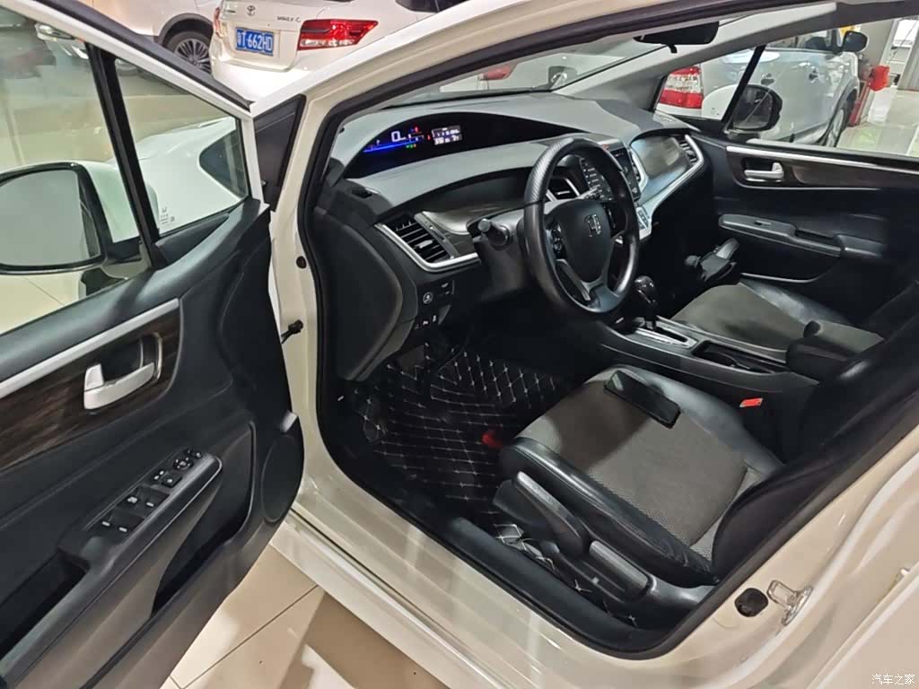 Honda Jade, 2019 16