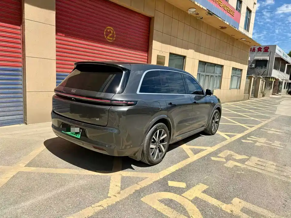 Li Auto Ideal L8