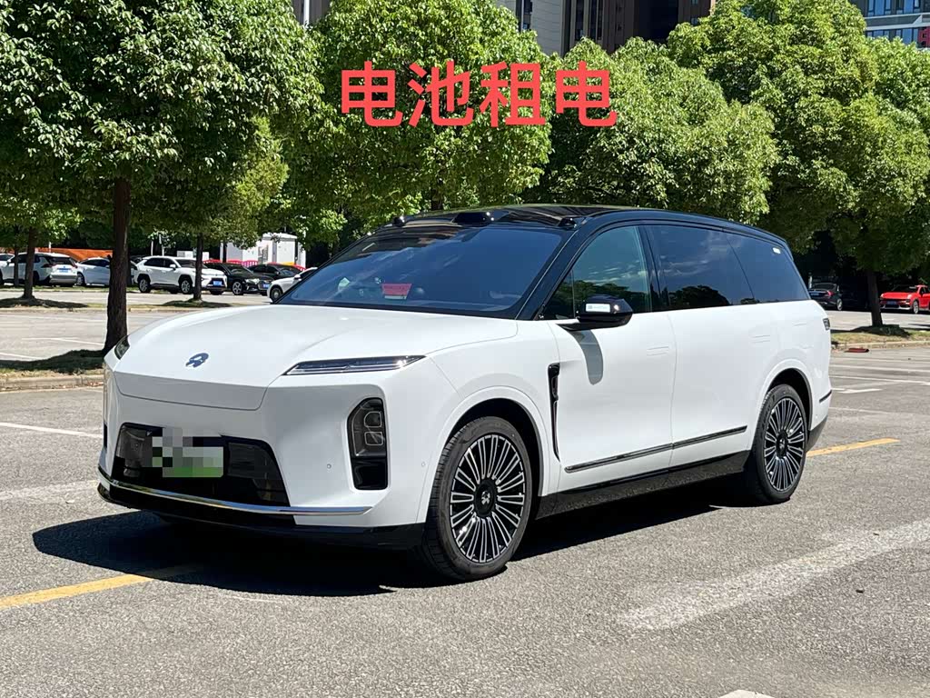 NIO ES8